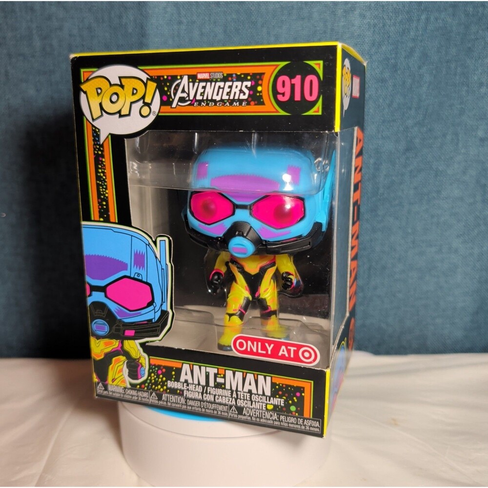 Funko Pop Ant-Man 910 Avengers Endgame Blacklight Target Exclusive PreOwned - Picture 8 of 16